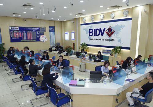 Đầu năm, các ngân hàng ồ ạt tuyển dụng nhân sự